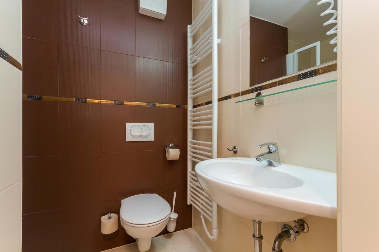 Premium Marina Apartments With Sea View By Locap Group Portorož Exteriör bild