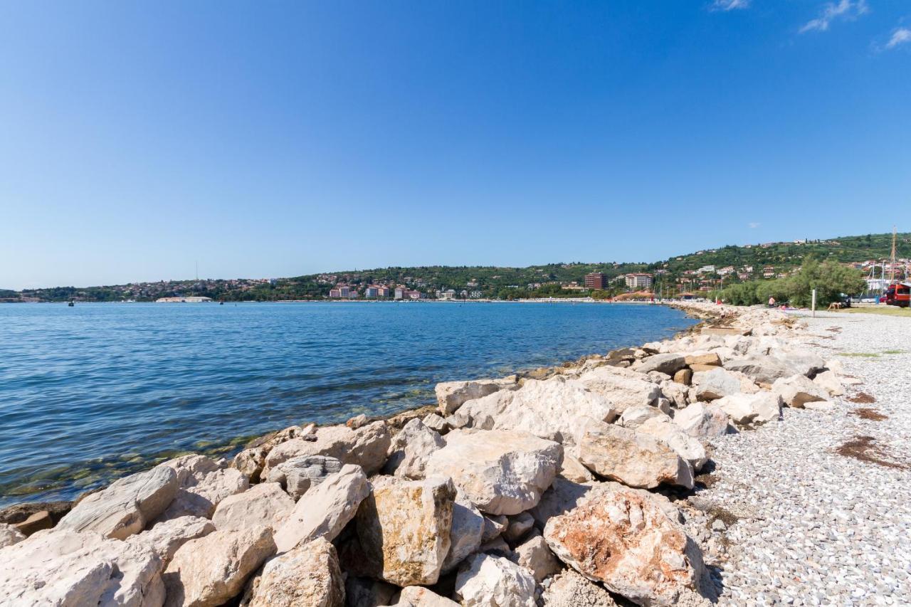 Premium Marina Apartments With Sea View By Locap Group Portorož Exteriör bild