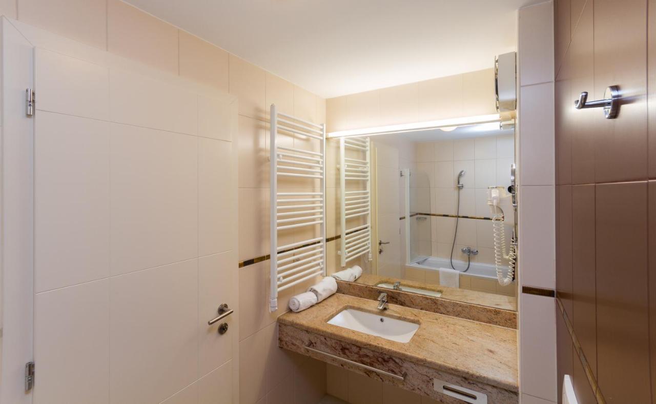 Premium Marina Apartments With Sea View By Locap Group Portorož Exteriör bild